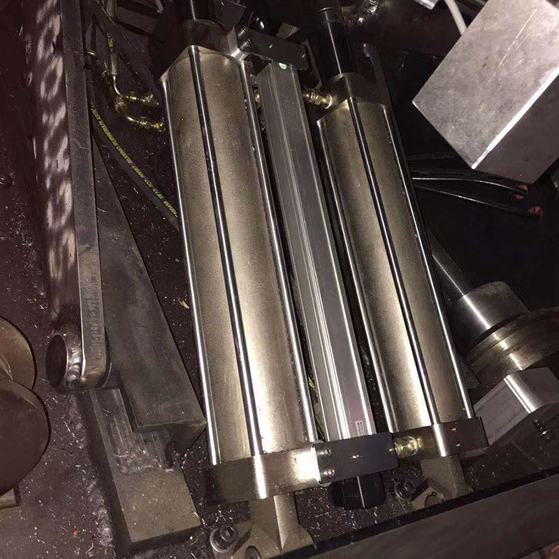 HLC拉桿式直線位移傳感器用于升降平臺(tái)液壓站位移測(cè)量